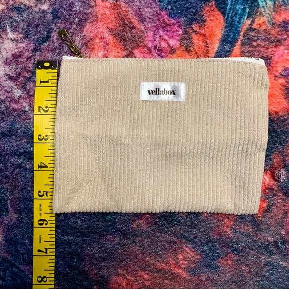 💜 Vella Box Tan Corduroy Cosmetic Bag - Picture 4 of 6